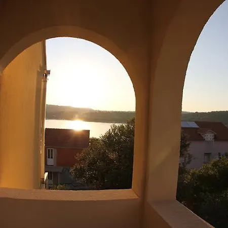 Maria Apartment Necujam